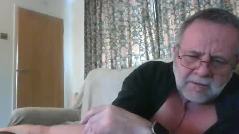 martinrgbxxxx online show from 01/19/26, 09:35
