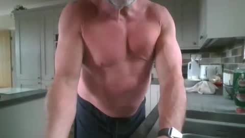 martinrgbxxxx online show from 06/02/26, 07:32