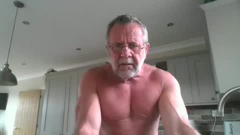 martinrgbxxxx online show from 06/30/26, 08:04