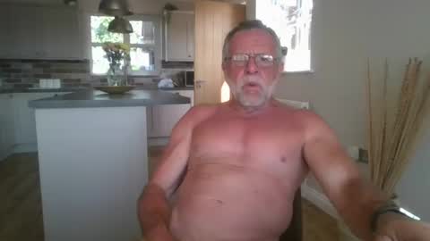 martinrgbxxxx online show from 07/10/26, 09:34