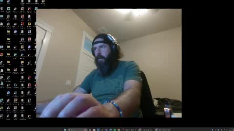 Snapshot of martlz chatting on 10/08/25, 05:10 Martlz online show from 10/08/25, 05:10