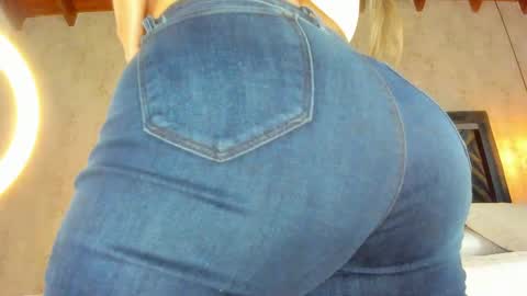 Martina online show from 04/24/26, 07:27