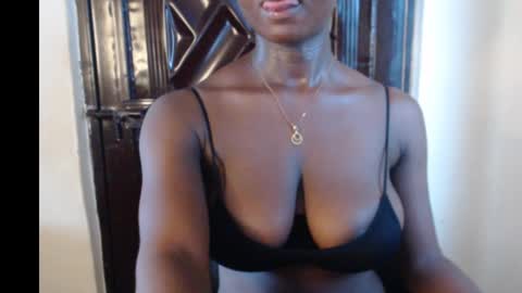 sonia online show from 03/08/25, 03:13