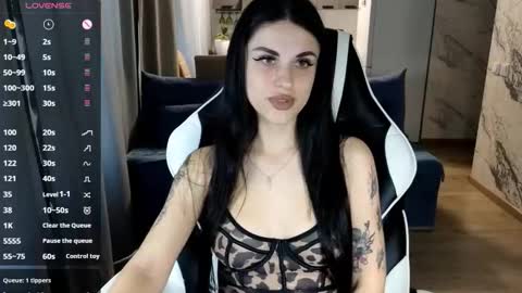 Snapshot of mary___moore chatting on 10/19/25, 08:37 Maria online show from 10/19/25, 08:37