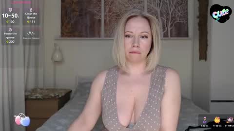 Mary linn online show from 02/10/25, 02:48
