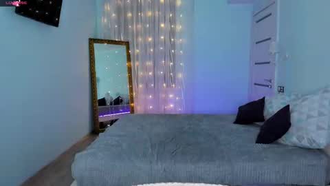 Mary online show from 03/07/25, 12:23