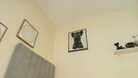 mary_cute9 online show from 05/18/26, 12:11
