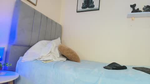 mary_cute9 online show from 05/20/26, 12:11