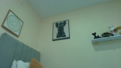 mary_cute9 online show from 05/28/26, 12:02