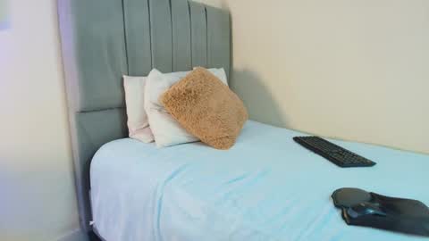 mary_cute9 online show from 07/07/26, 12:09