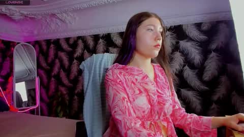 Im Mary online show from 09/11/25, 09:26