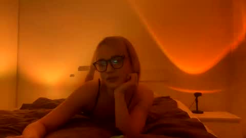 Mary online show from 01/16/25, 12:34
