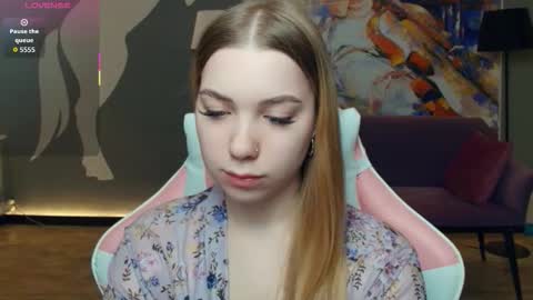 Snapshot of mary_hope_u chatting on 12/18/25, 11:05 Mary online show from 12/18/25, 11:05