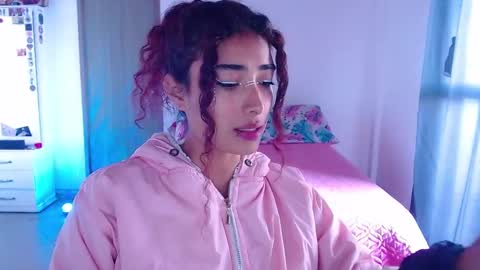 Snapshot of mary_jane1_ chatting on 09/25/25, 01:37 mary online show from 09/25/25, 01:37