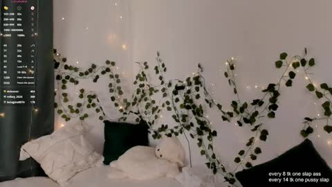 Snapshot of mary_lepson chatting on 01/10/25, 05:02 Mary Lepson online show from 01/10/25, 05:02