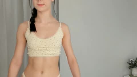 Snapshot of mary_lepson chatting on 11/01/25, 12:29 Mary Lepson online show from 11/01/25, 12:29