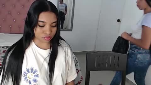 Snapshot of mary_live18 chatting on 01/03/25, 11:57 Hi guys im Mary online show from 01/03/25, 11:57