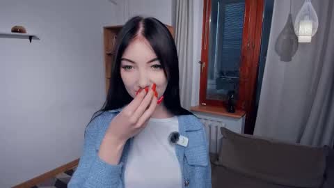 Snapshot of mary_loky chatting on 12/05/25, 08:23 Mary online show from 12/05/25, 08:23