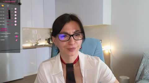 Maria online show from 05/15/26, 08:21