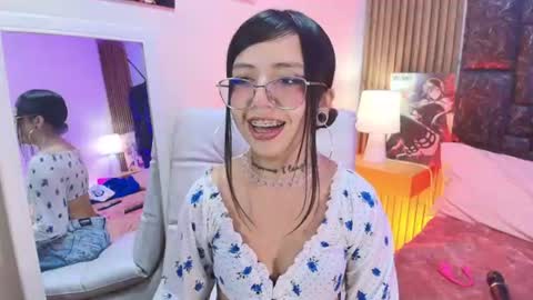 mary_luckaysha online show from 07/23/26, 07:45