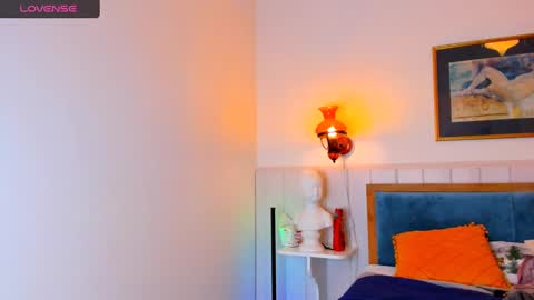 Mary online show from 02/04/25, 11:27