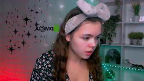 Snapshot of mary_meow_hot chatting on 12/02/25, 10:31 Mary online show from 12/02/25, 10:31