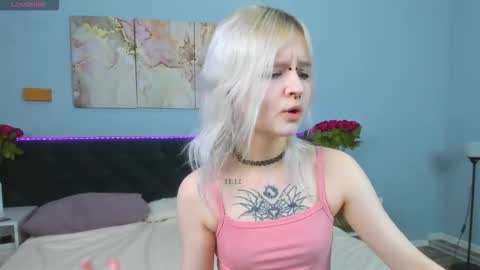 Snapshot of mary_wester chatting on 03/18/26, 09:23 Mary online show from 03/18/26, 09:23