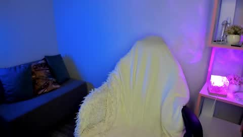 Snapshot of mary_xextra chatting on 10/14/25, 12:33 Mary GTM3Mon Wed Thu Sat Sun 0400 am-1030pm online show from 10/14/25, 12:33