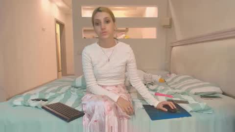 Snapshot of marya442004 chatting on 09/23/25, 09:29 marya442004 online show from 09/23/25, 09:29