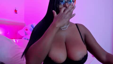 Snapshot of maryalelove chatting on 09/19/25, 05:02 Marya online show from 09/19/25, 05:02