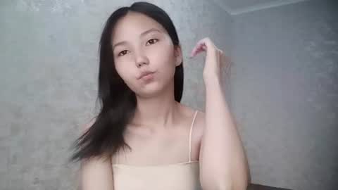 Snapshot of marybellegalaviz chatting on 07/21/26, 12:07 Lily online show from 07/21/26, 12:07