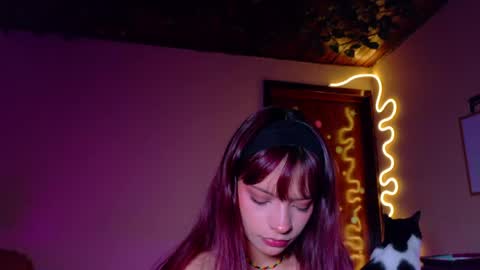    online show from 06/05/26, 06:52