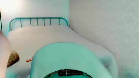 Snapshot of maryblacky chatting on 05/17/26, 04:32 Anna online show from 05/17/26, 04:32