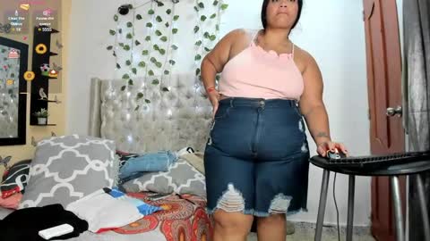 Marycurvy online show from 12/18/24, 11:30