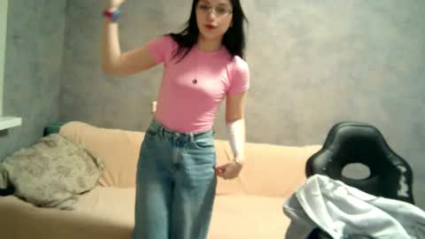 Snapshot of maryellensiewert chatting on 11/28/25, 08:11 Stephie online show from 11/28/25, 08:11