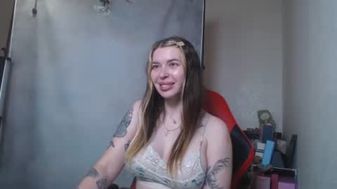maryh0tlove online show from 07/08/26, 11:04