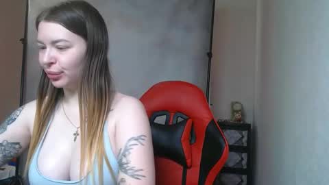 Snapshot of maryhotloves chatting on 09/20/25, 07:53 MaryHotLoves online show from 09/20/25, 07:53