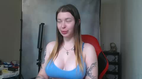 Snapshot of maryhotloves chatting on 09/27/25, 08:30 MaryHotLoves online show from 09/27/25, 08:30