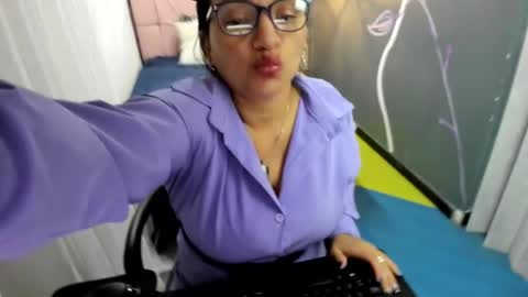 Marylin online show from 03/06/25, 01:58