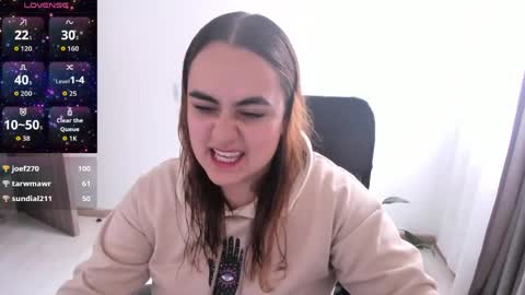 Dulce Maria online show from 05/20/26, 05:52