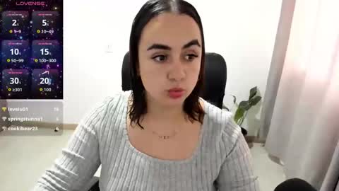 Dulce Maria online show from 06/05/26, 07:08