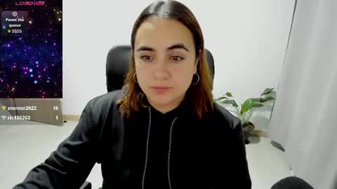 Dulce Maria online show from 06/11/26, 12:32