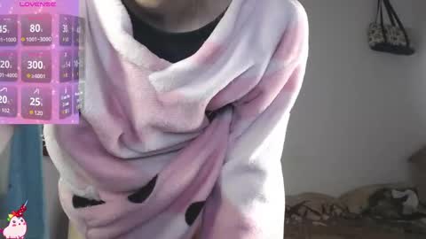 Snapshot of marylyrose chatting on 05/01/26, 12:04 maryly rose online show from 05/01/26, 12:04