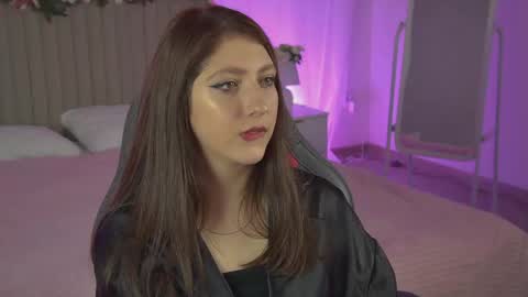 Mary Miller online show from 10/12/25, 10:03