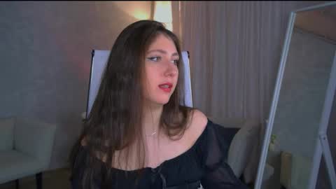 Snapshot of marymillerr chatting on 02/18/26, 10:00 Mary Miller online show from 02/18/26, 10:00