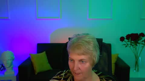 Snapshot of marymogan chatting on 10/06/25, 08:12 marymogan online show from 10/06/25, 08:12