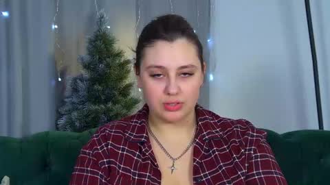 Snapshot of marymurrays chatting on 12/17/25, 06:30 MaryMurrays online show from 12/17/25, 06:30