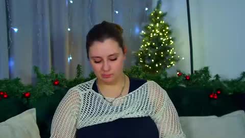 Snapshot of marymurrays chatting on 12/18/25, 08:20 MaryMurrays online show from 12/18/25, 08:20