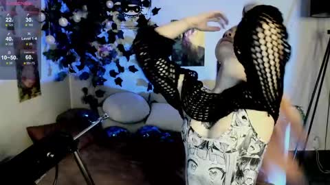 Snapshot of marynixoxo chatting on 02/23/25, 02:29 Mary x online show from 02/23/25, 02:29