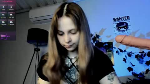 Snapshot of marynixoxo chatting on 03/04/25, 02:06 Mary x online show from 03/04/25, 02:06